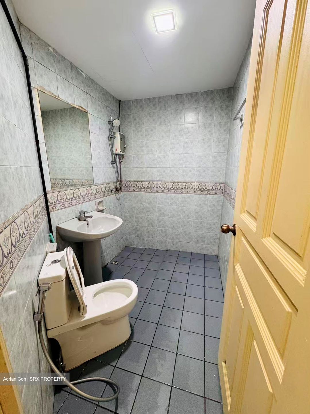 Wing Fong Court (D14), Apartment #597775931